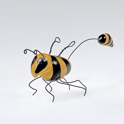 Photo of potters-wasp sculpture.